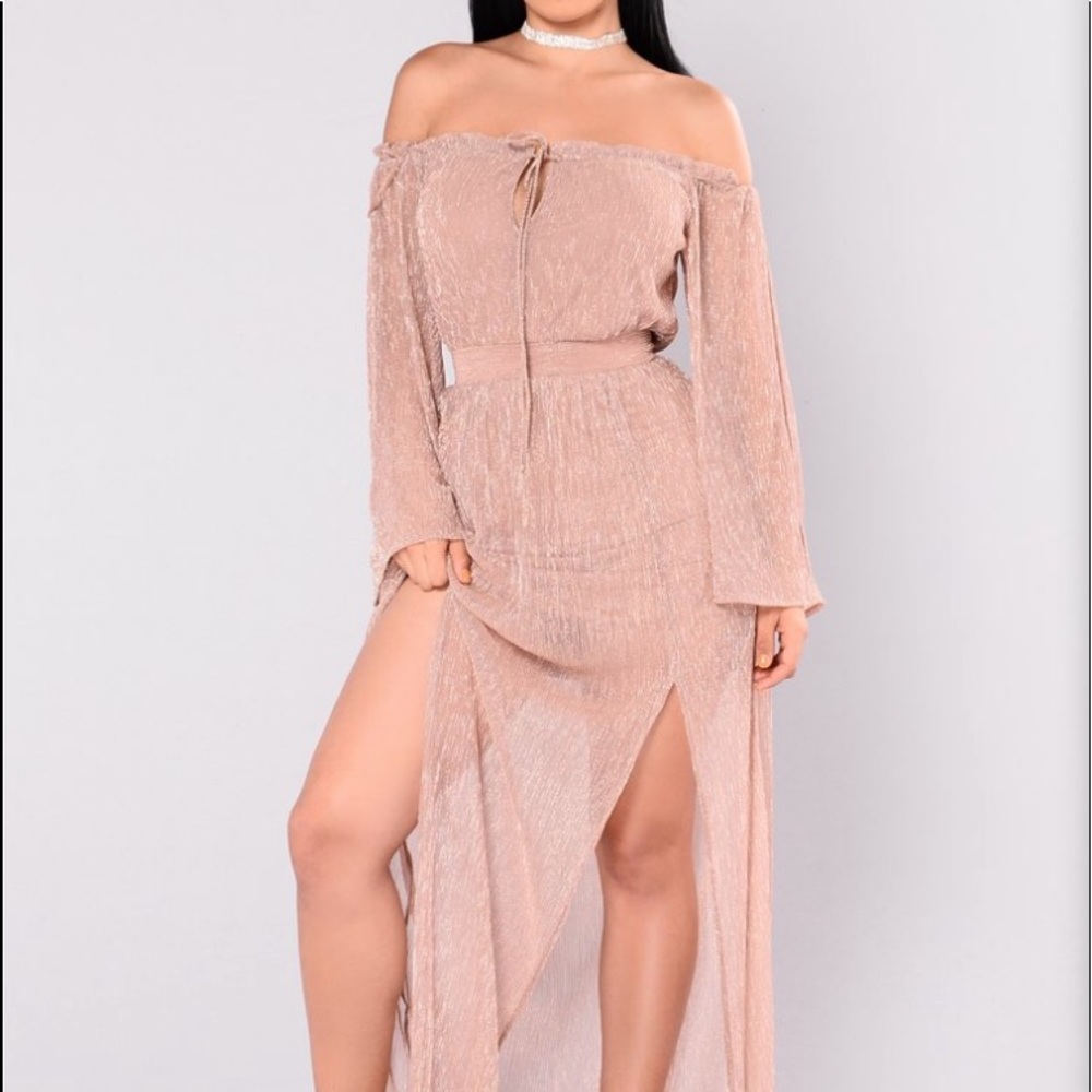 Off the shoulder dress Rosegold